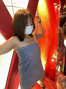 Snapshot of Yagimilk8 chatting on 10/30/25, 02:18 Yagimilk8 online show from 10/30/25, 02:18