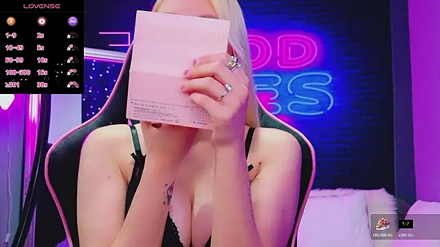 AlessiaCroft online show from 03/23/26, 05:11