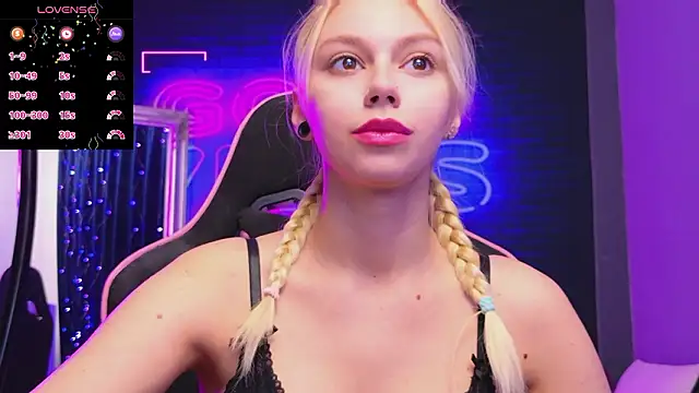 AlessiaCroft online show from 03/25/26, 05:02