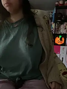 w3tkittty online show from 11/18/25, 03:27