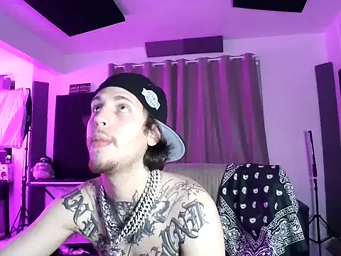 Snapshot of bigrosa21cm chatting on 11/20/25, 11:15 bigrosa21cm online show from 11/20/25, 11:15