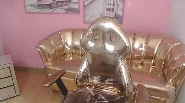 clementine t online show from 03/22/25, 03:42