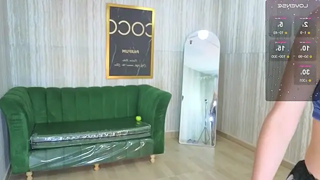 clementine t online show from 09/27/25, 02:38