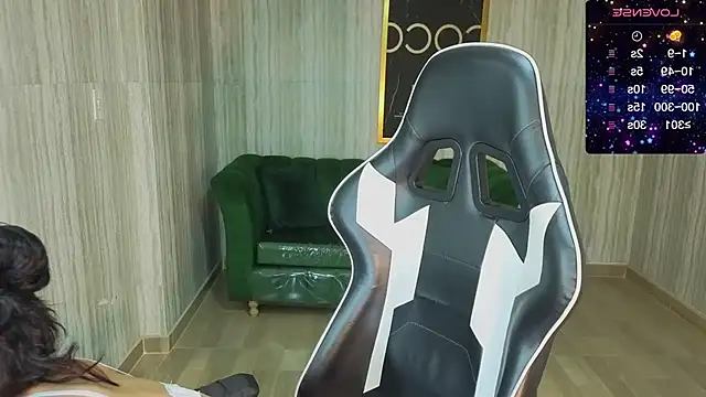 clementine t online show from 11/13/25, 12:37