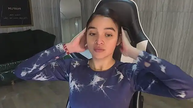 clementine t online show from 12/15/25, 12:42