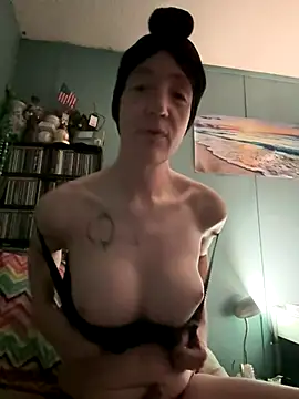 Snapshot of Ts_Mikayla12 chatting on 10/13/25, 04:56 Ts Mikayla12 online show from 10/13/25, 04:56