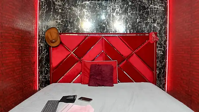 Snapshot of WALESKABBW_ASS chatting on 11/22/25, 12:15 WALESKABBW ASS online show from 11/22/25, 12:15