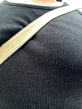 Snapshot of K_Siras chatting on 09/15/25, 04:34 K Siras online show from 09/15/25, 04:34