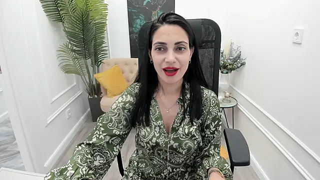 Snapshot of AllaYerty chatting on 11/15/25, 02:13 AllaYerty online show from 11/15/25, 02:13