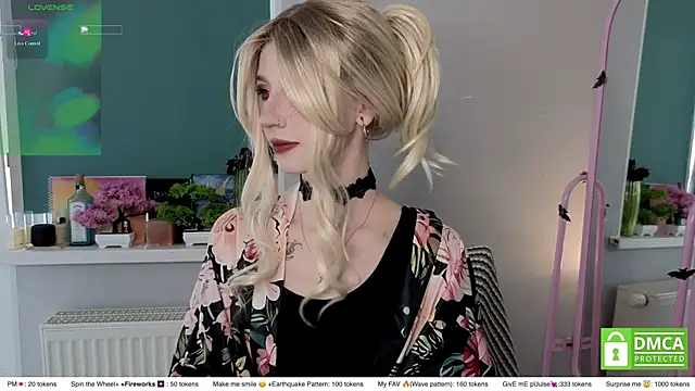 sweetuniporn online show from 05/23/26, 08:51