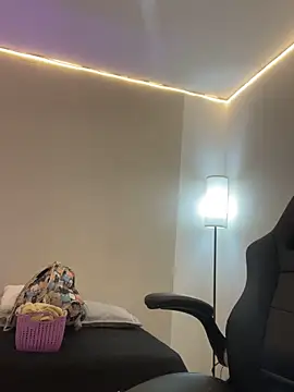 Kariina  69 online show from 10/12/25, 03:05