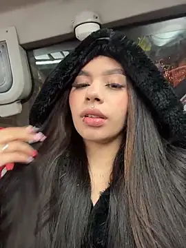 Snapshot of Cristina_pinkk chatting on 02/07/26, 01:09 Cristina pinkk online show from 02/07/26, 01:09