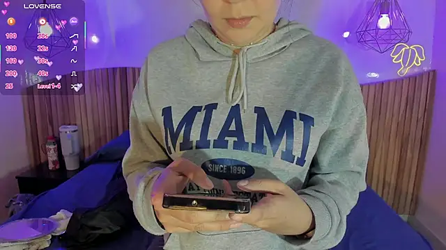 Snapshot of AlissaJoness chatting on 03/11/26, 11:38 AlissaJoness online show from 03/11/26, 11:38