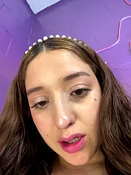 Baby  Otaku online show from 09/13/25, 07:02