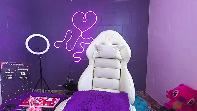 Baby  Otaku online show from 09/18/25, 05:26