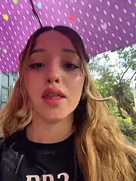 Baby  Otaku online show from 04/01/26, 09:34