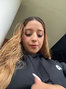 Baby  Otaku online show from 04/05/26, 09:12