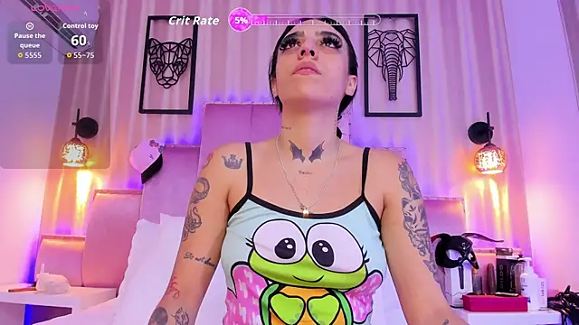 Snapshot of SamanthaAdele chatting on 09/28/25, 02:22 SamanthaAdele online show from 09/28/25, 02:22