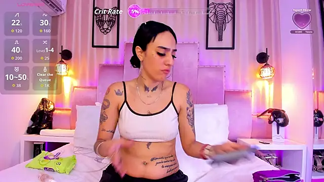 Snapshot of SamanthaAdele chatting on 11/01/25, 01:02 SamanthaAdele online show from 11/01/25, 01:02