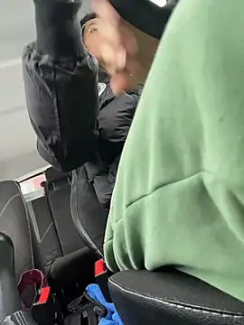 MeekyRich online show from 11/26/25, 04:02