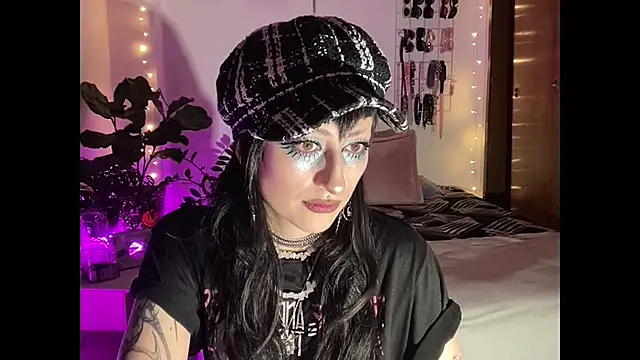 ELENA UMBRA online show from 01/15/26, 11:30