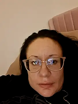 Snapshot of kinkikatie69 chatting on 11/14/25, 09:30 kinkikatie69 online show from 11/14/25, 09:30