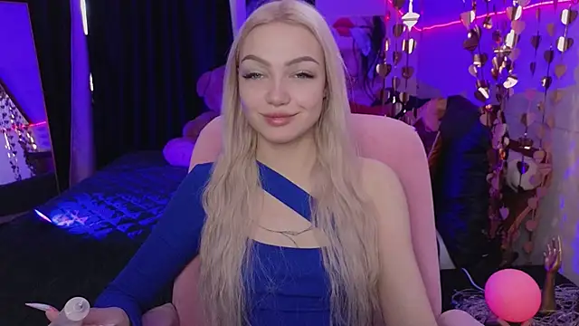 Snapshot of LinaLirian chatting on 03/21/26, 08:08 LinaLirian online show from 03/21/26, 08:08