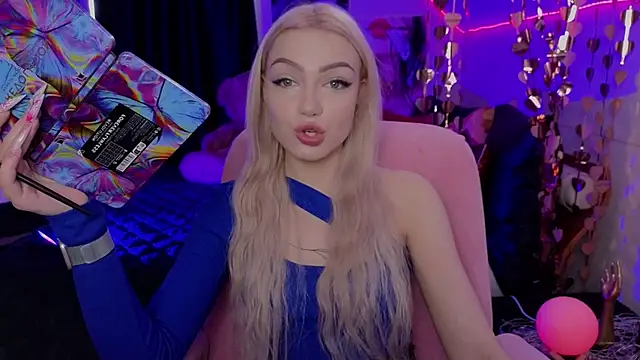 Snapshot of LinaLirian chatting on 03/21/26, 08:19 LinaLirian online show from 03/21/26, 08:19