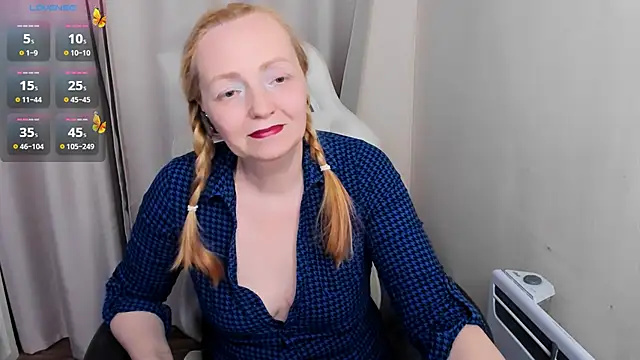 Snapshot of Karen_Villis chatting on 11/28/25, 12:19 Karen Villis online show from 11/28/25, 12:19