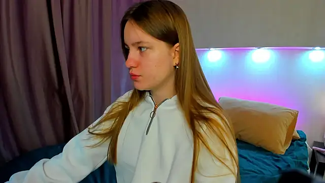 Candy Cansew online show from 09/14/25, 12:10