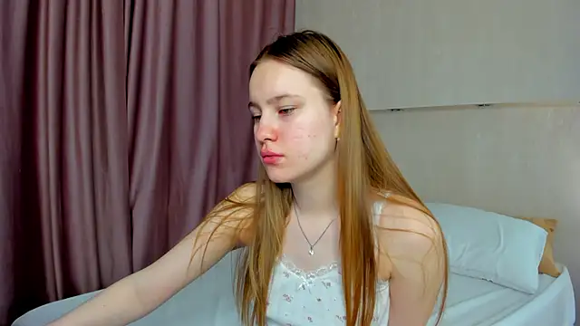 Candy Cansew online show from 09/26/25, 12:03