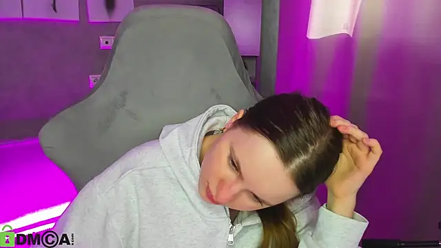 Candy Cansew online show from 03/21/26, 08:19