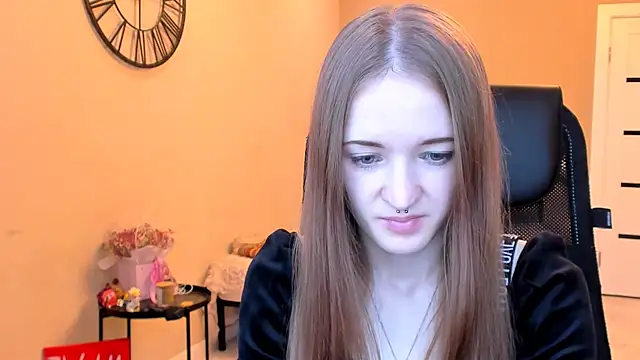 KateKayer online show from 11/12/25, 11:10