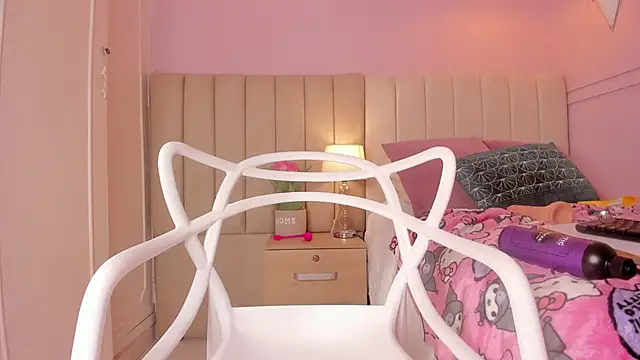  lucia 18 online show from 11/14/25, 06:45