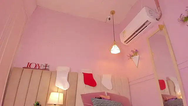  lucia 18 online show from 12/18/25, 06:47