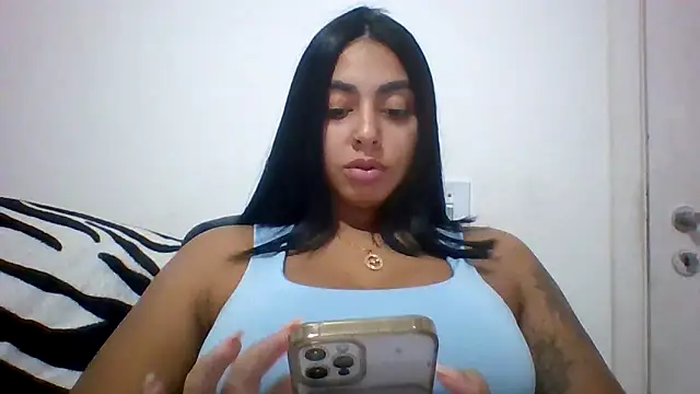 Snapshot of querida777 chatting on 05/30/26, 12:30 querida777 online show from 05/30/26, 12:30