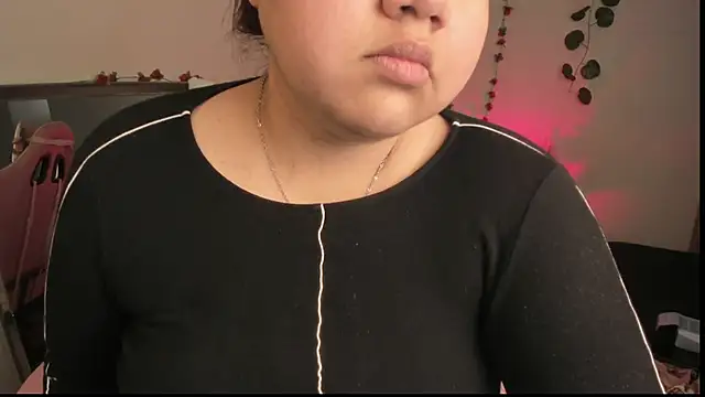 Snapshot of Paprika_ chatting on 09/13/25, 05:35 Paprika online show from 09/13/25, 05:35