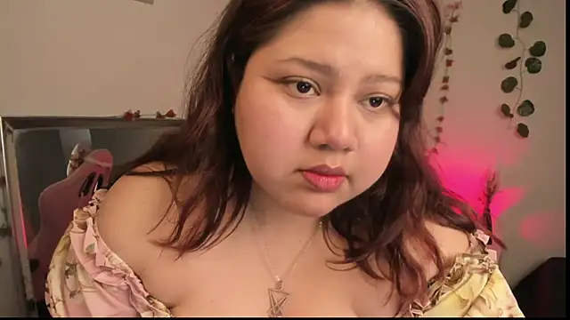 Snapshot of Paprika_ chatting on 09/17/25, 05:25 Paprika online show from 09/17/25, 05:25