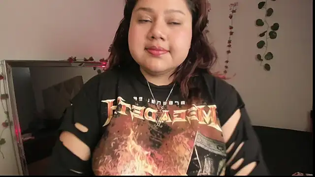 Snapshot of Paprika_ chatting on 09/24/25, 06:44 Paprika online show from 09/24/25, 06:44