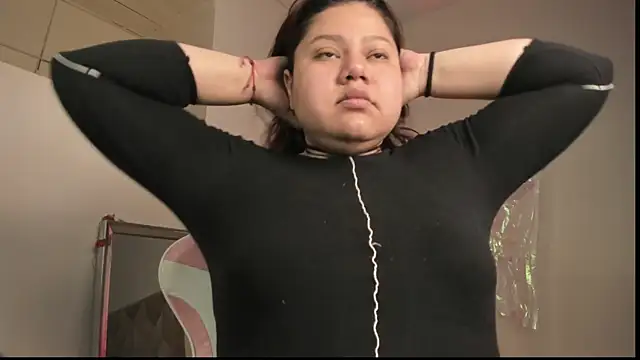 Snapshot of Paprika_ chatting on 11/01/25, 06:32 Paprika online show from 11/01/25, 06:32