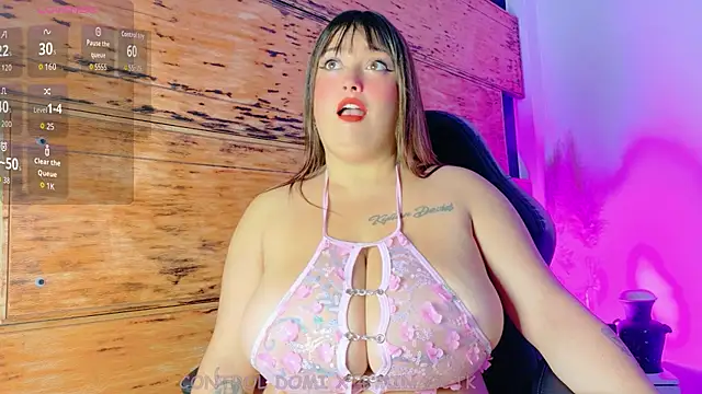 Snapshot of Alicee_stone_ chatting on 11/26/25, 08:21 Alicee stone online show from 11/26/25, 08:21