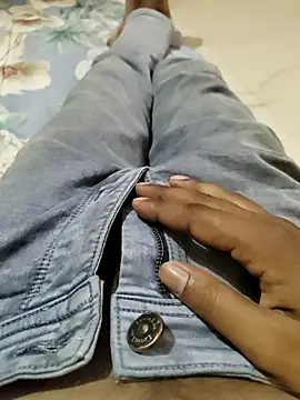 Snapshot of CAtoppersexa chatting on 09/15/25, 02:17 CAtoppersexa online show from 09/15/25, 02:17