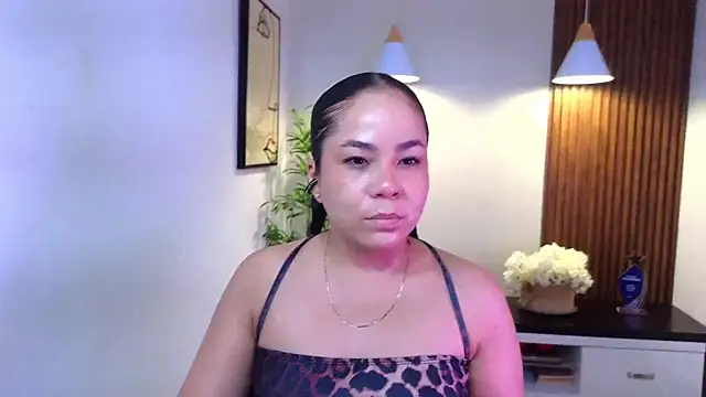 Snapshot of _Victoria_Collins chatting on 05/26/26, 04:03 Victoria Collins online show from 05/26/26, 04:03