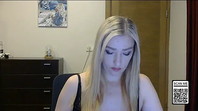 Wild Silk Desire online show from 10/28/25, 02:09