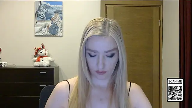 Wild Silk Desire online show from 12/14/25, 03:17