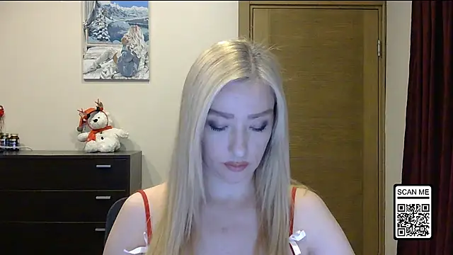 Wild Silk Desire online show from 12/19/25, 04:14