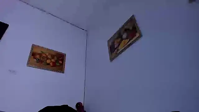 Victoriaa2 Doll online show from 11/13/25, 02:49