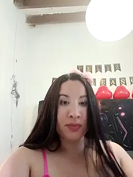 hotCOUPLEPETRA online show from 03/18/26, 12:25