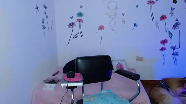 Snapshot of mariaana__222 chatting on 02/28/26, 02:56 mariaana 222 online show from 02/28/26, 02:56