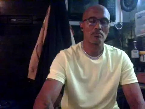 badboy2u2025 online show from 05/01/26, 11:42